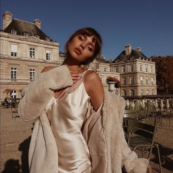 PARISIAN CHIC AESTHETIC MYSTERY BOX - Picture 1 of 16